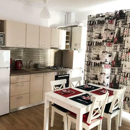 Apartment London 18 Navodari